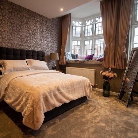 The Most Central Apartment In Canterbury Stunning Interiors, Fully Equipped, City Views And Free Wifi! Экстерьер фото