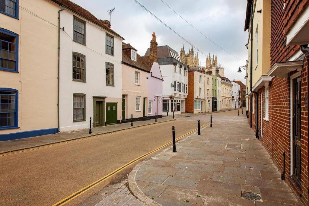 The Most Central Apartment In Canterbury Stunning Interiors, Fully Equipped, City Views And Free Wifi! Экстерьер фото