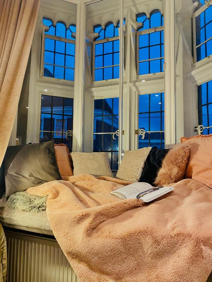 The Most Central Apartment In Canterbury Stunning Interiors, Fully Equipped, City Views And Free Wifi! Экстерьер фото