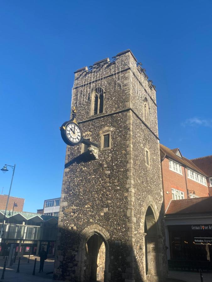 The Most Central Apartment In Canterbury Stunning Interiors, Fully Equipped, City Views And Free Wifi! Экстерьер фото